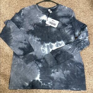 ZYIA Women's Charcoal Long Sleeve Tee - Black and Gray XL